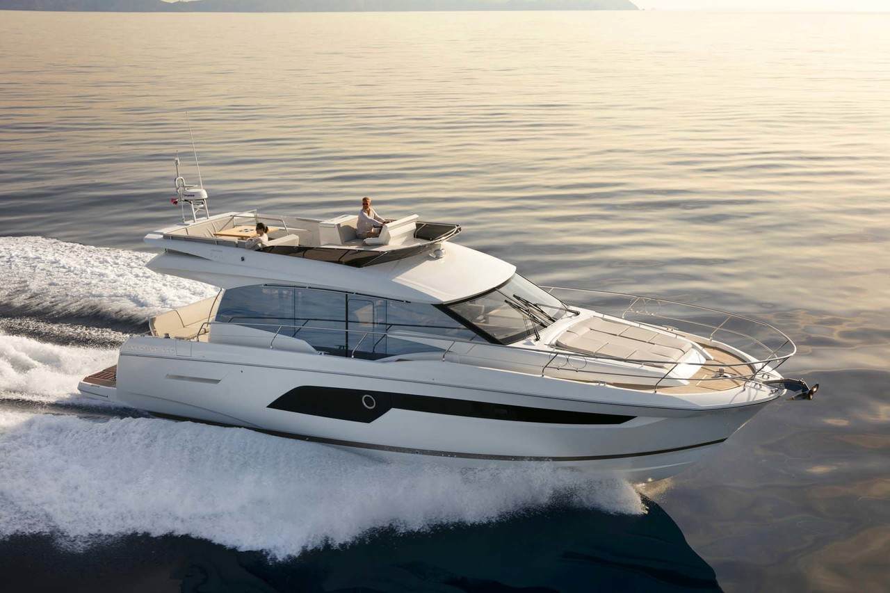 The PRESTIGE 520, finalist in the 2018 Best Of Boats! 1