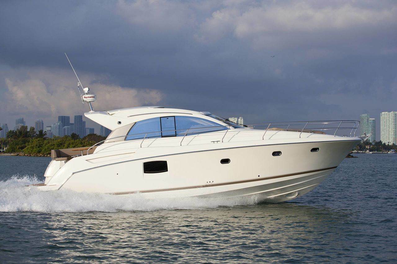 PRESTIGE 440S Exterior 16