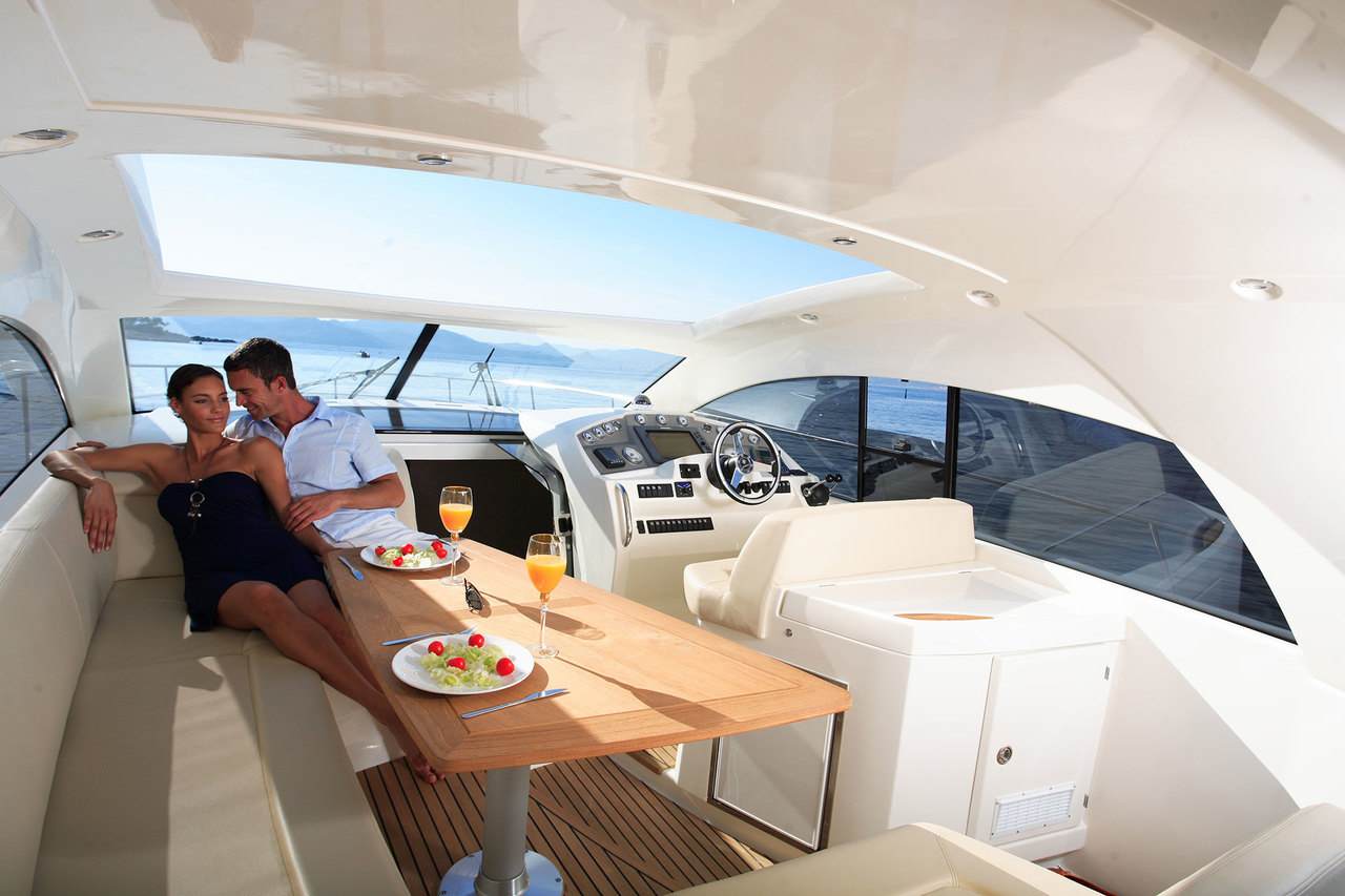 PRESTIGE 440S Exterior 21