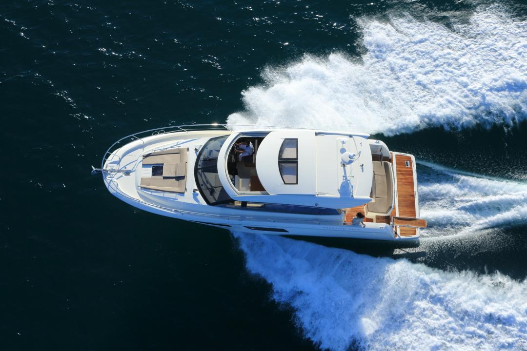 PRESTIGE 450S Exterior 28