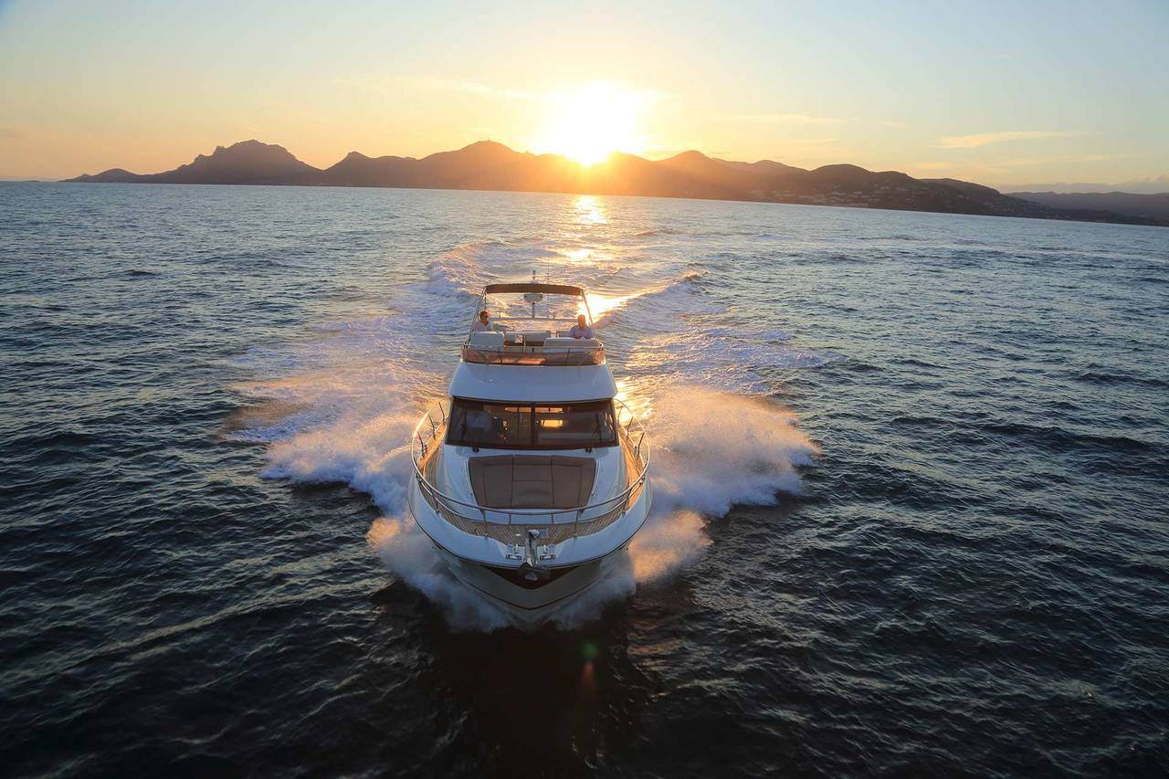 PRESTIGE 450 Exterior 12