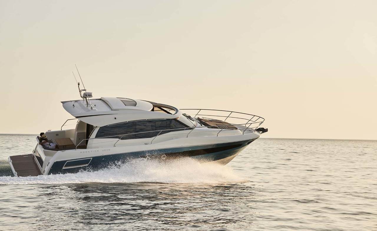 PRESTIGE 460S Exterior 24