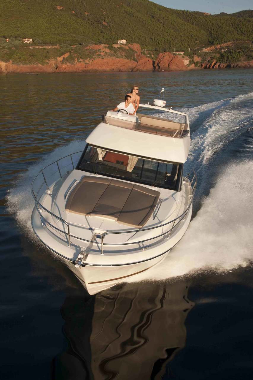 PRESTIGE 400 Exterior 7