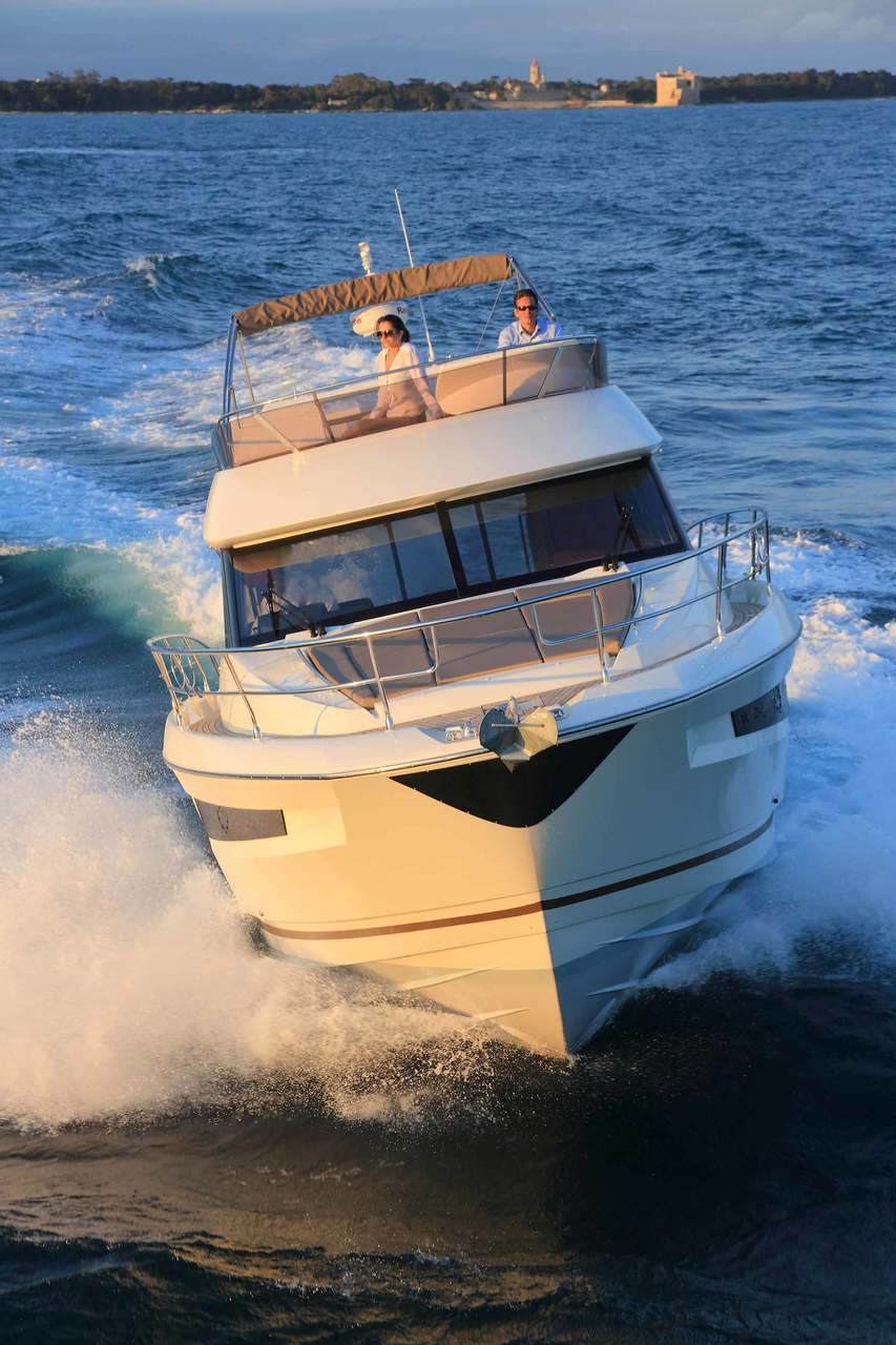 PRESTIGE 450 Exterior 1