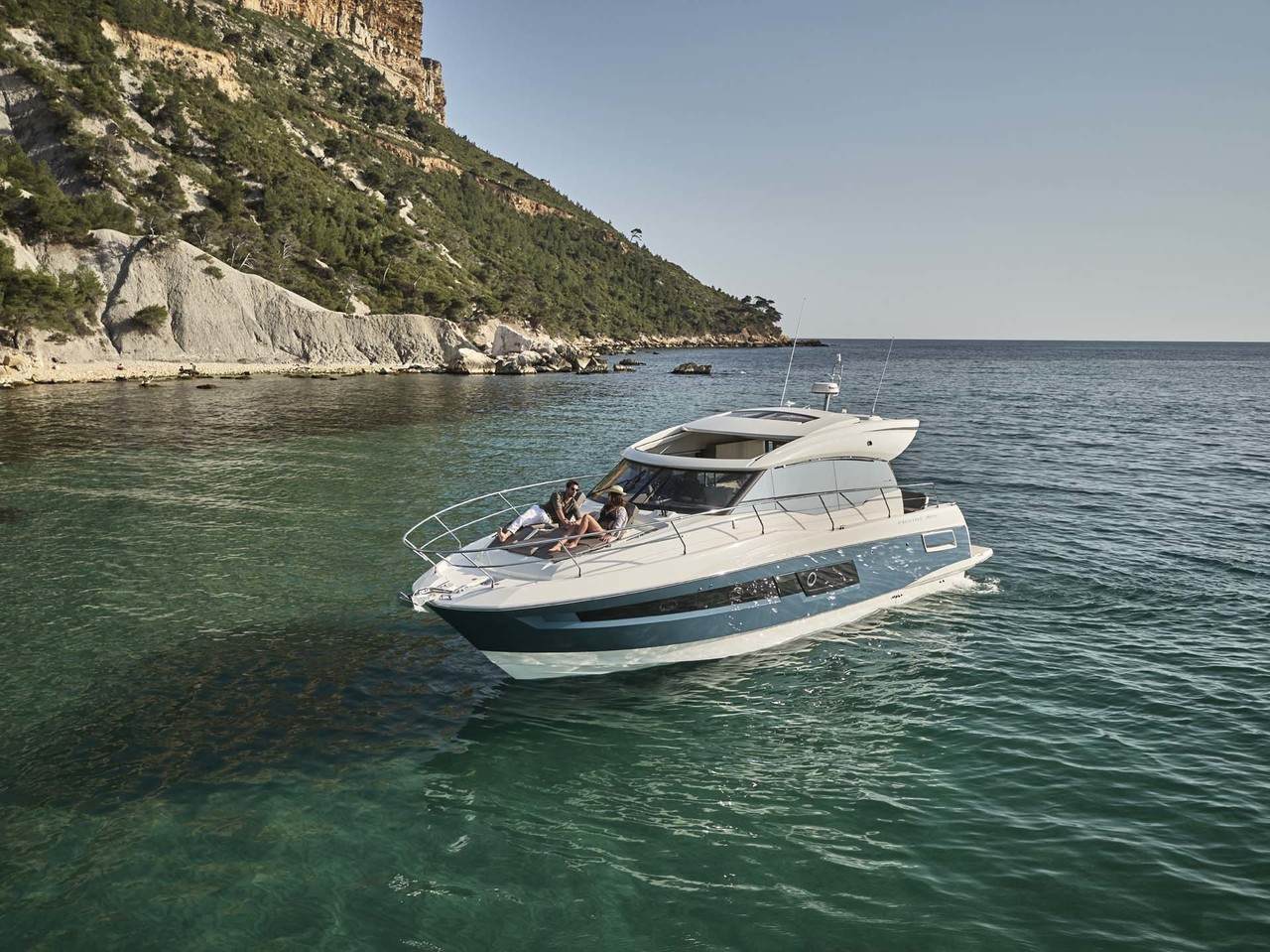 PRESTIGE 460S Exterior 27