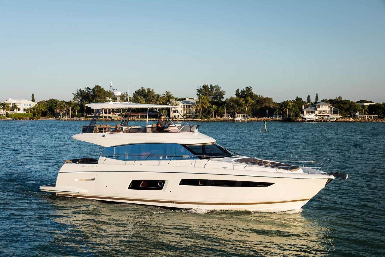 PRESTIGE 560 Exterior 11