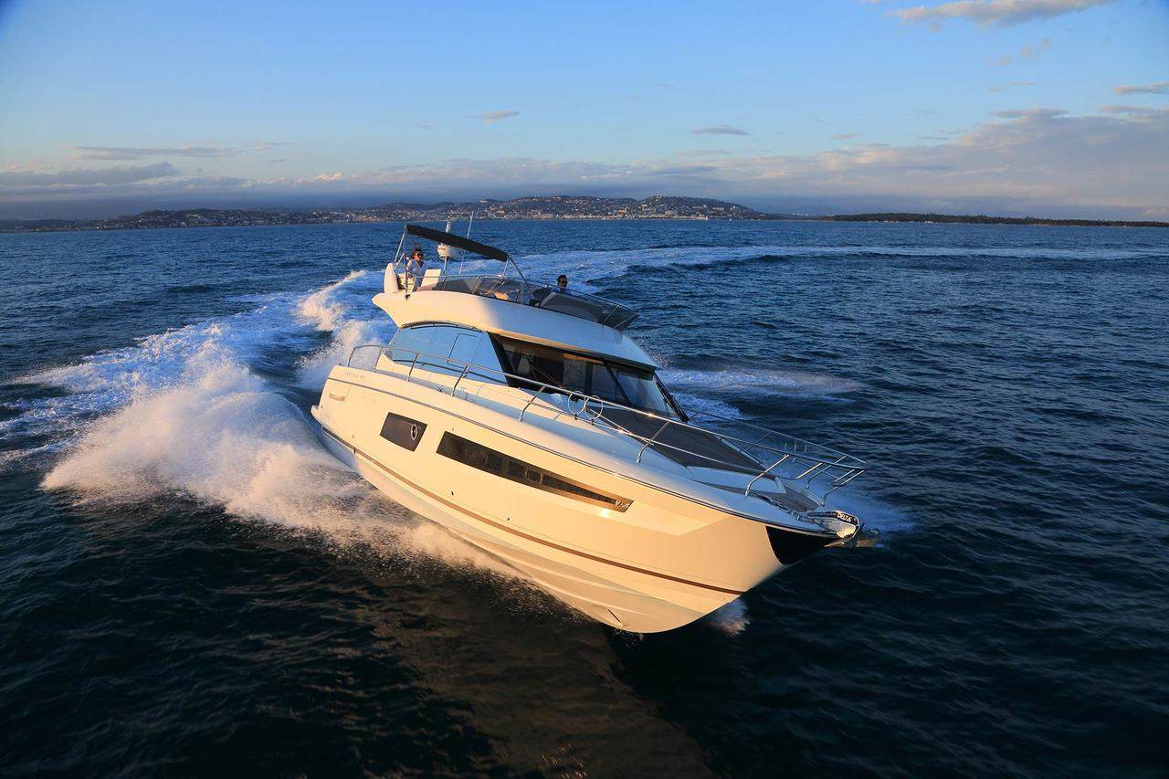 PRESTIGE 450 Exterior 11