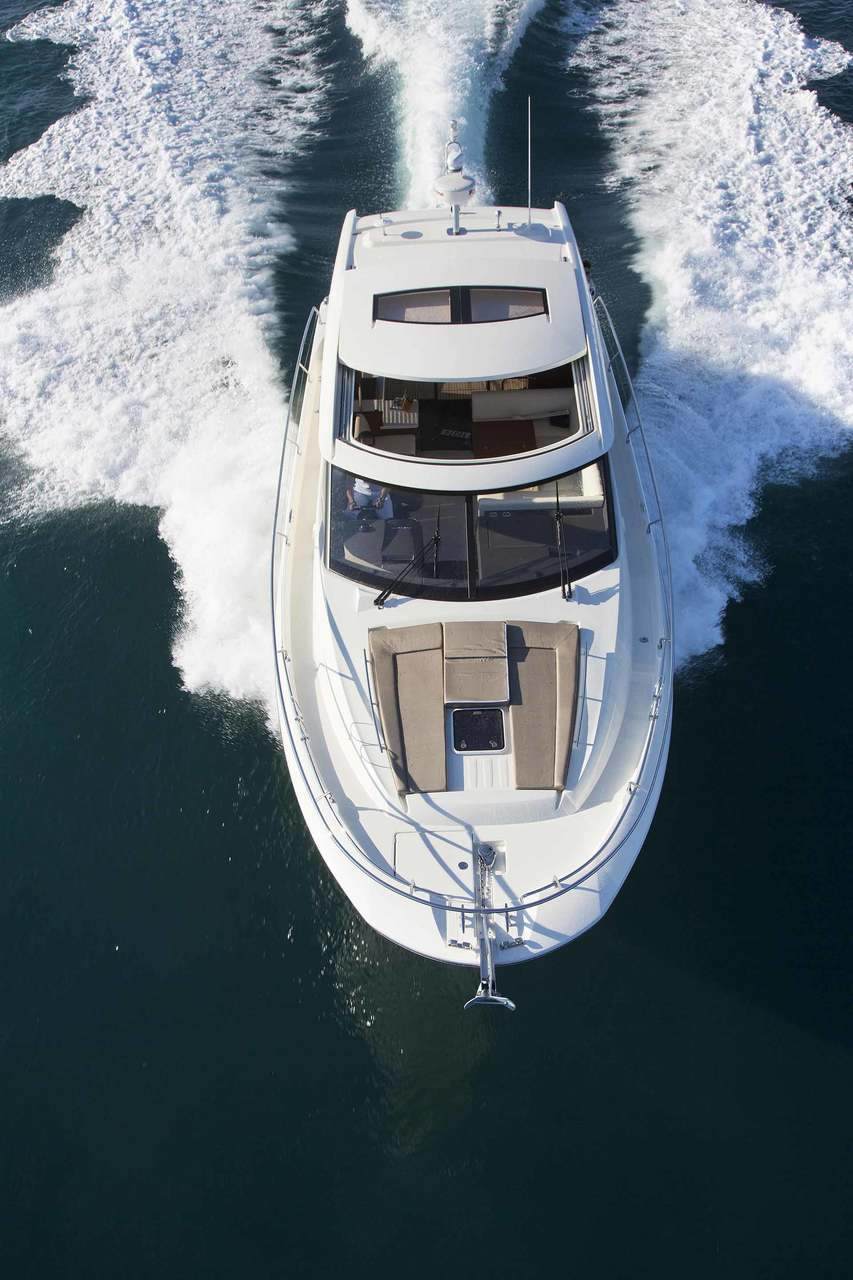 PRESTIGE 450S Exterior 16