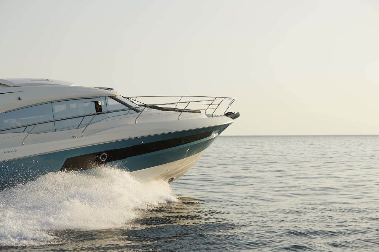 PRESTIGE 460S Exterior 25