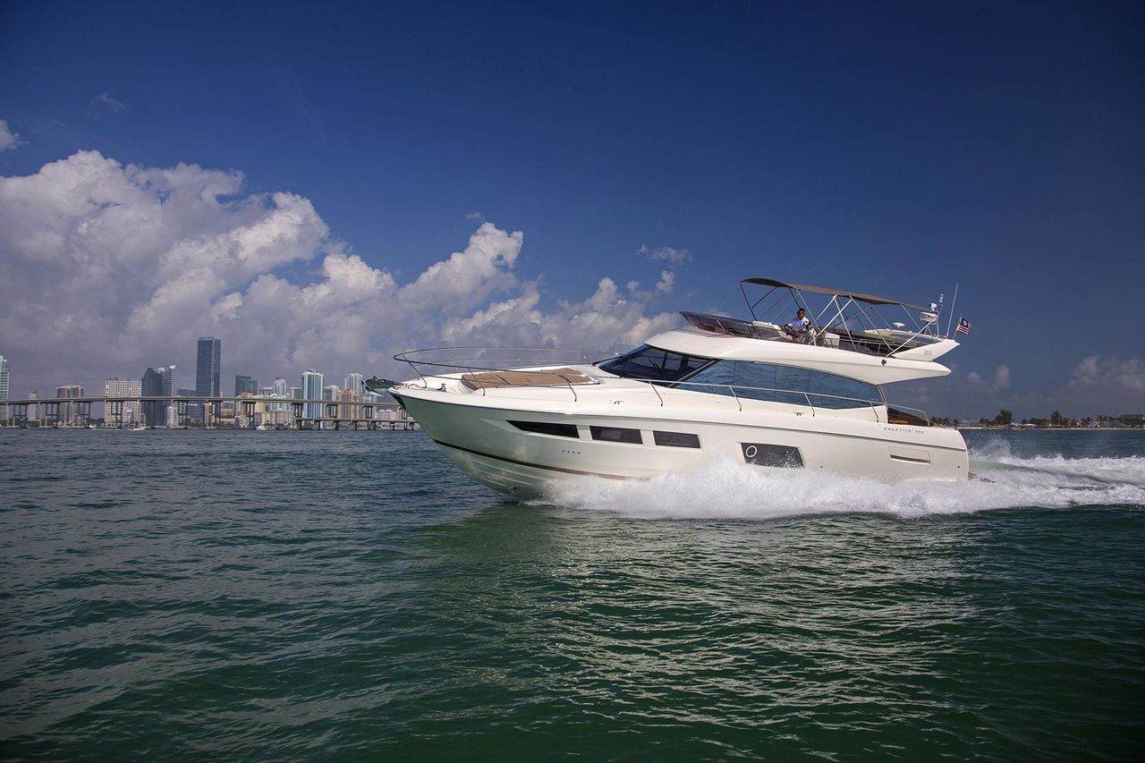 PRESTIGE 550 Exterior 15