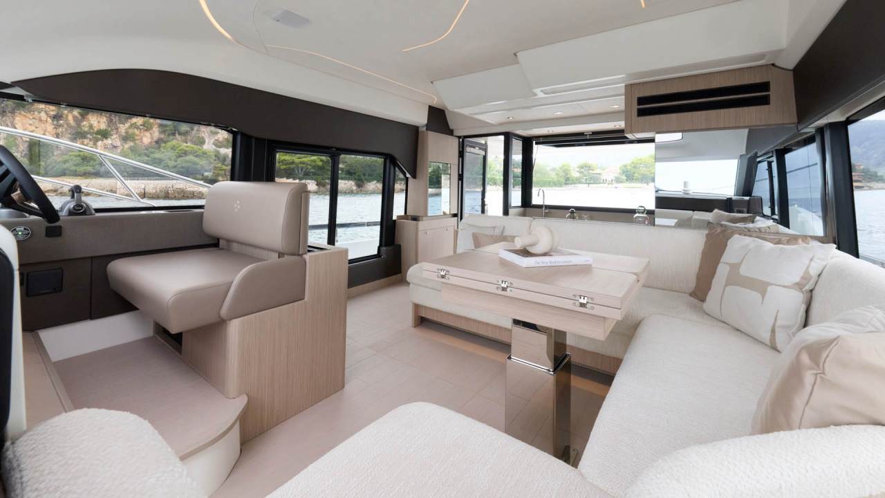 F4.9 Interior 3