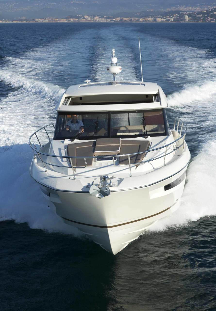 PRESTIGE 450S Exterior 3