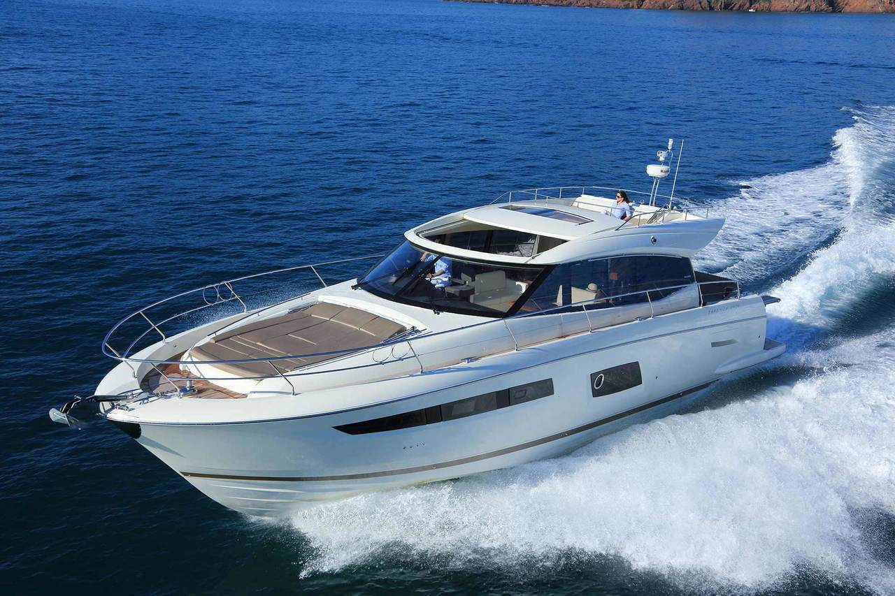 PRESTIGE 550S Exterior 5