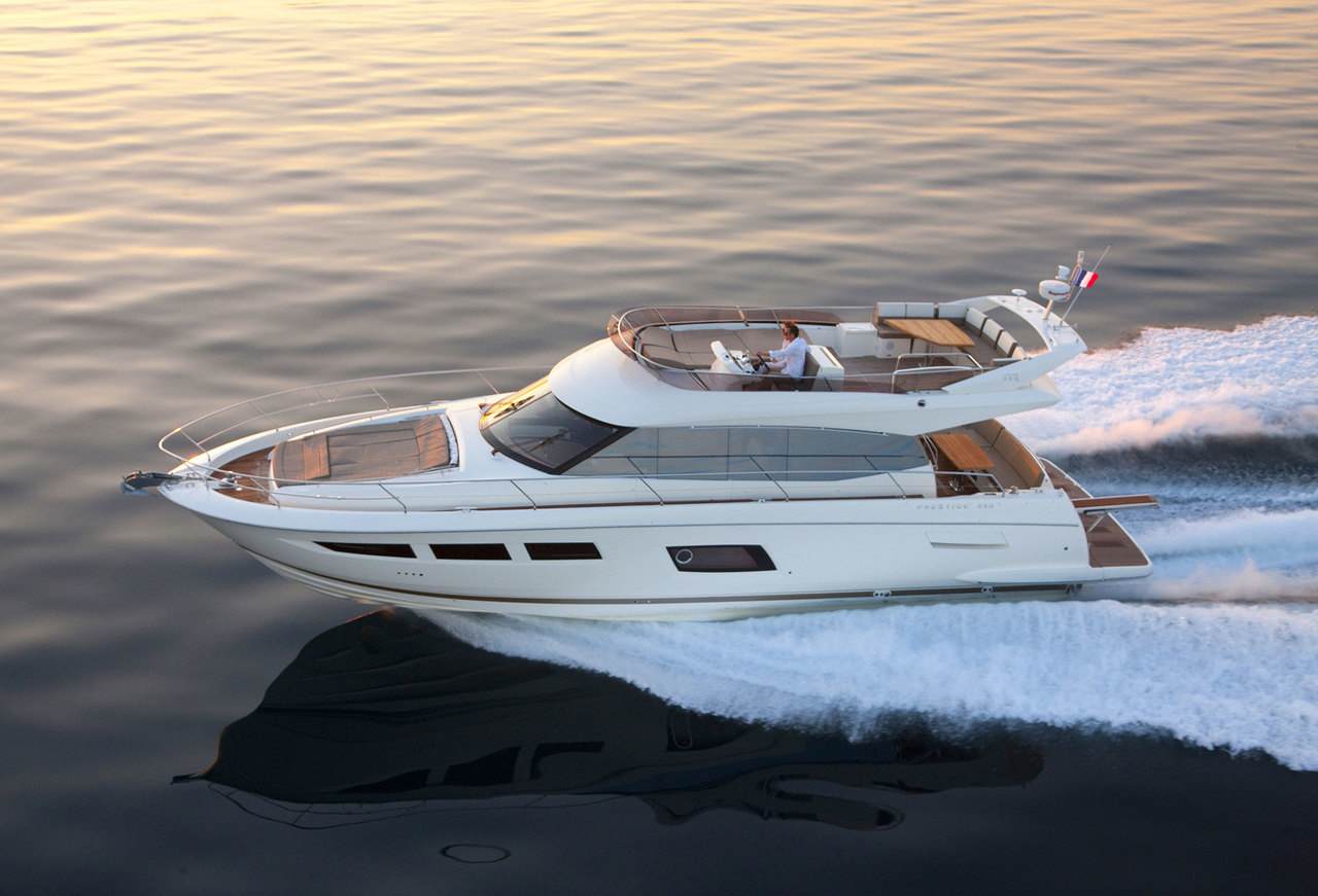 PRESTIGE 550 Exterior 9