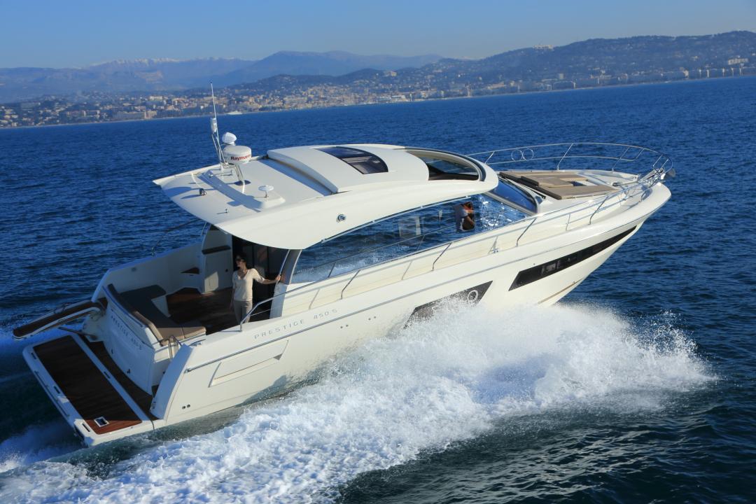 PRESTIGE 450 Exterior 4