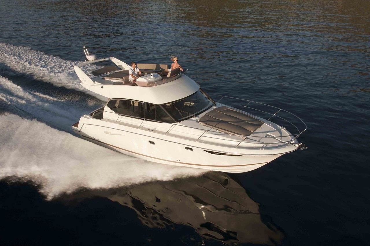 PRESTIGE 400 Exterior 11