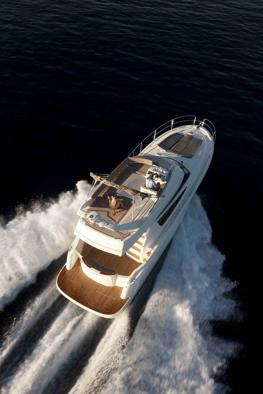 PRESTIGE 440 Exterior 8