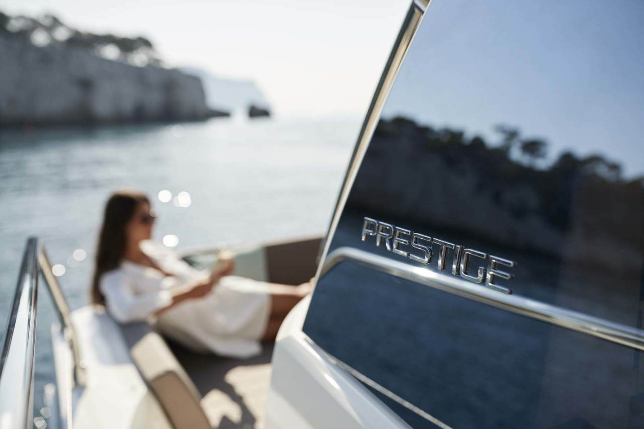 PRESTIGE 460S Exterior 11