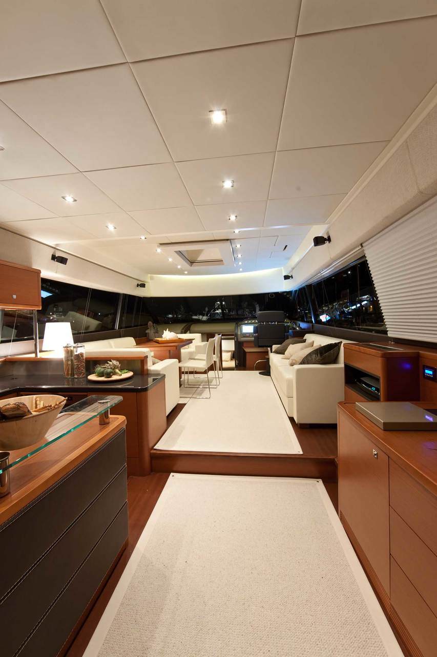 PRESTIGE 60 Interior 2