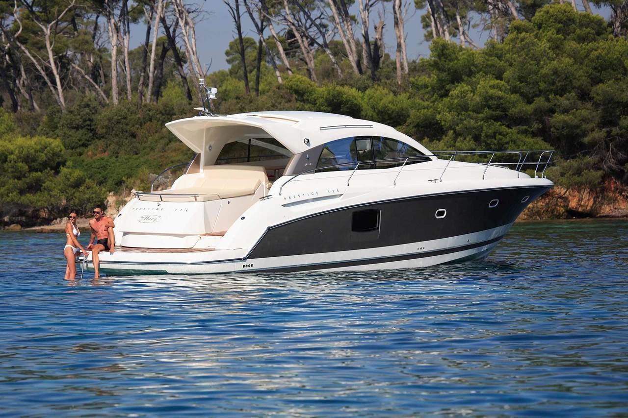 PRESTIGE 440S Exterior 30