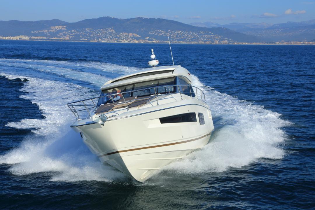 PRESTIGE 450S Exterior 17