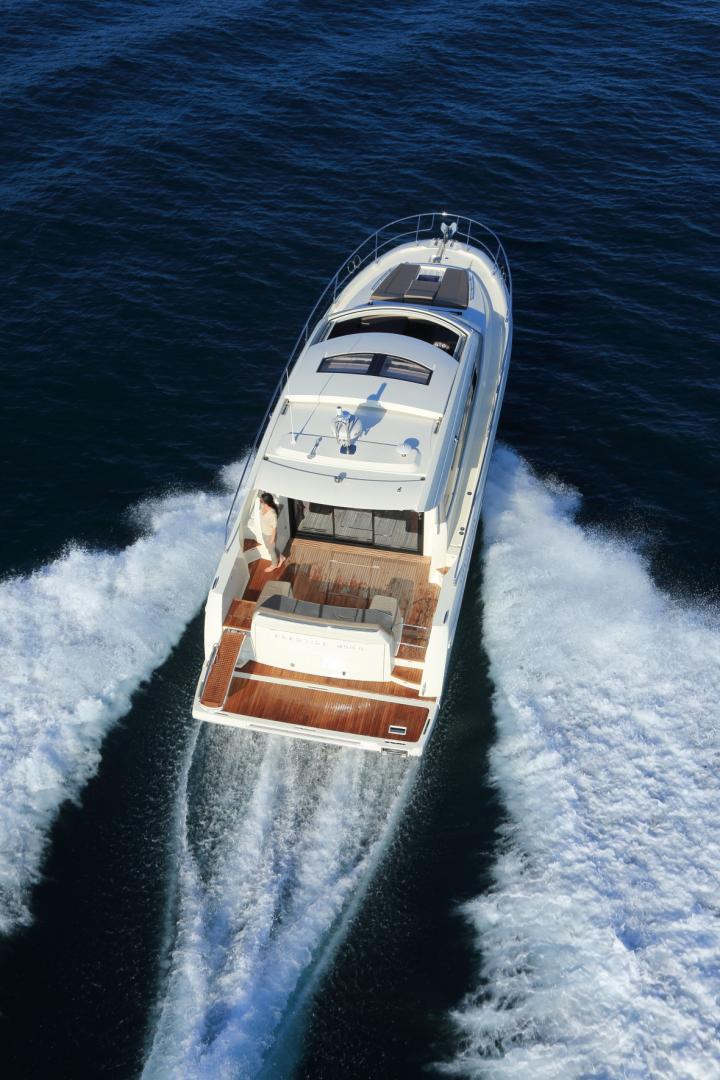 PRESTIGE 450S Exterior 21