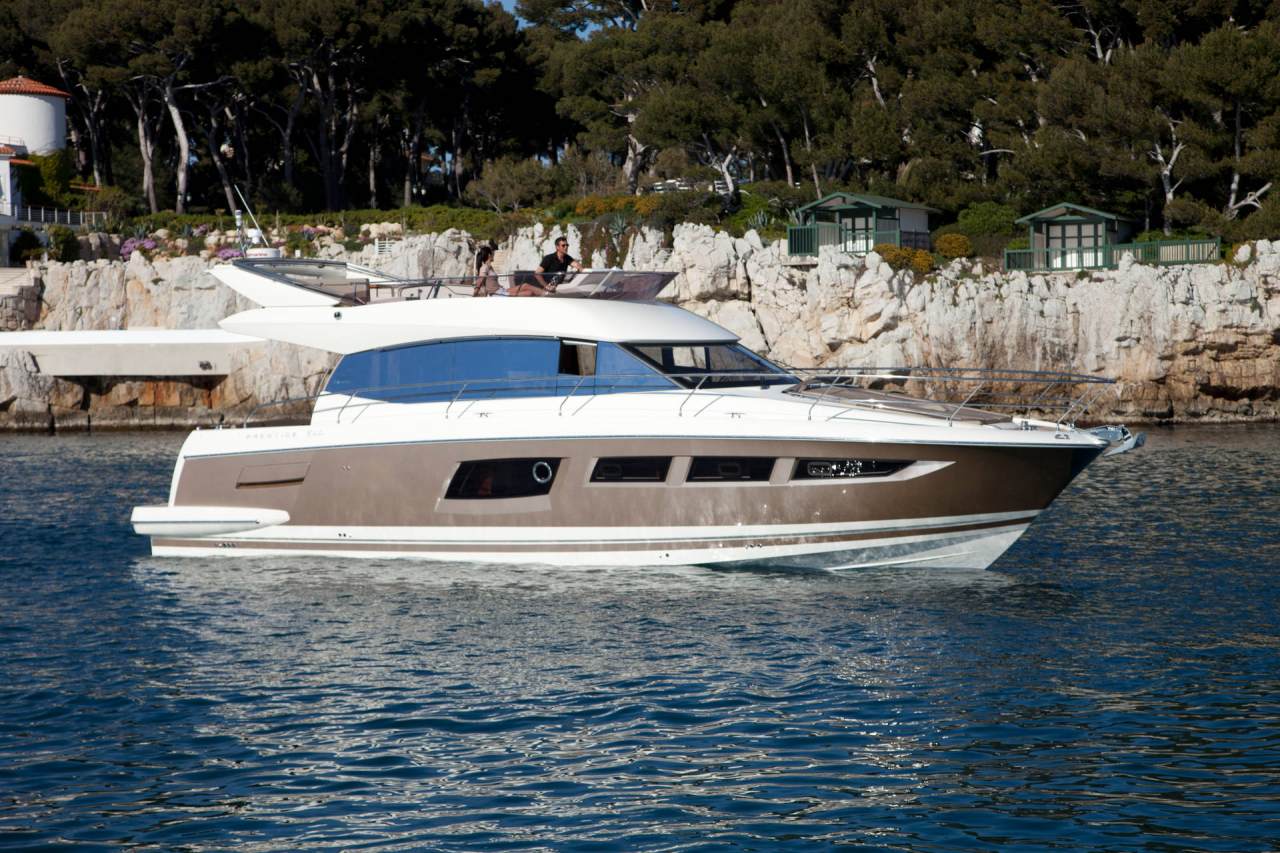 PRESTIGE 500 Exterior 34