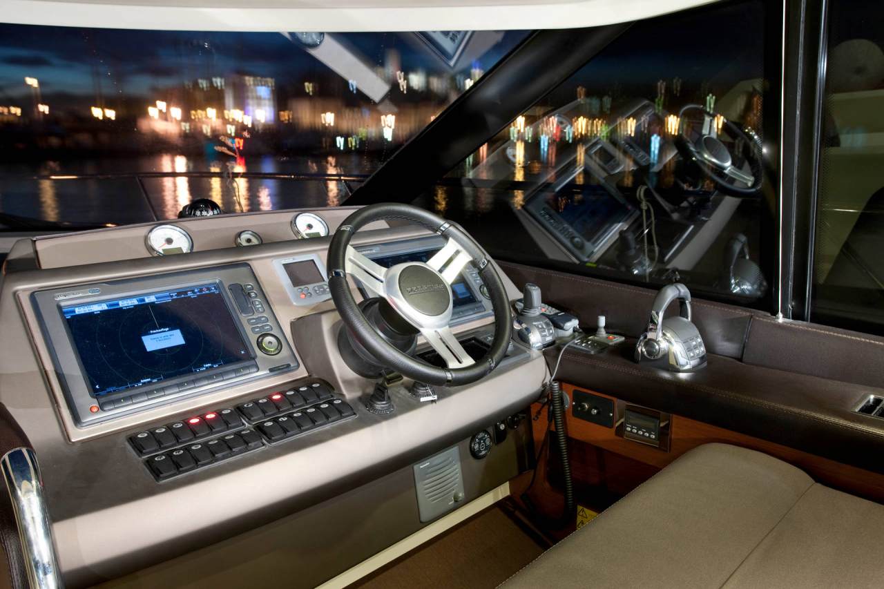 PRESTIGE 500S Interior 12