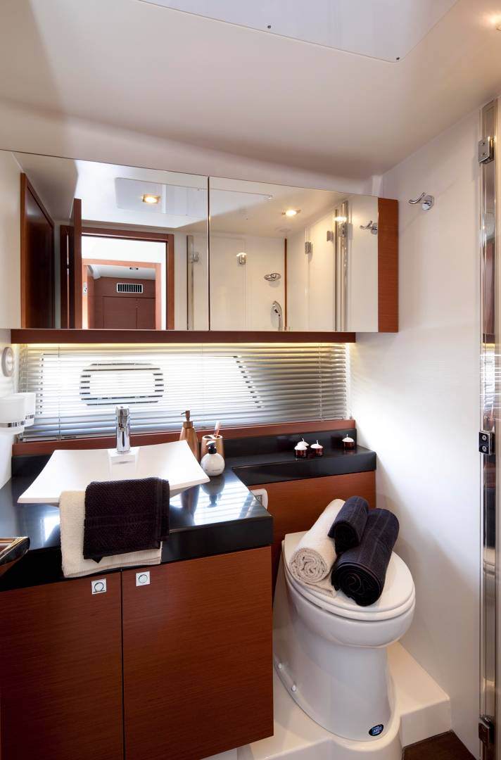 PRESTIGE 500S Interior 31