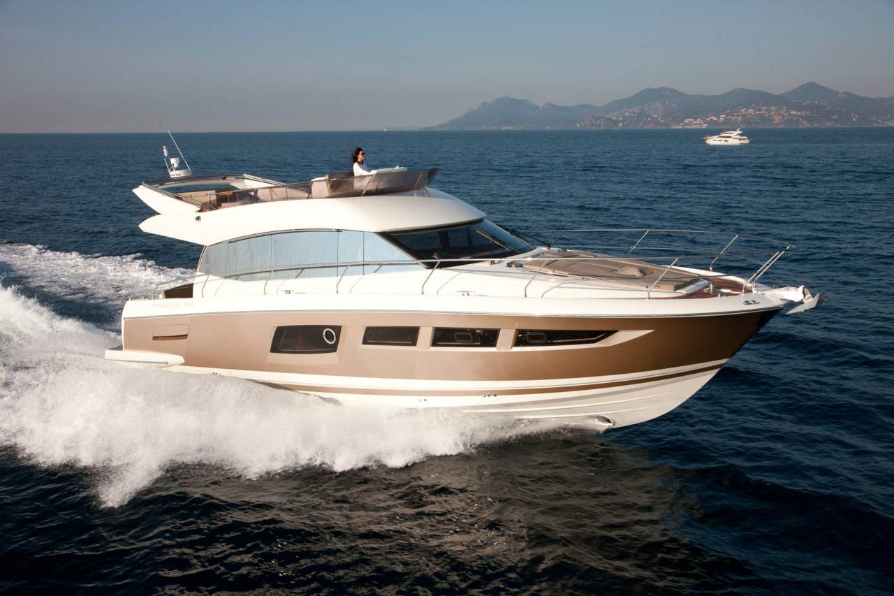 PRESTIGE 500 Exterior 31