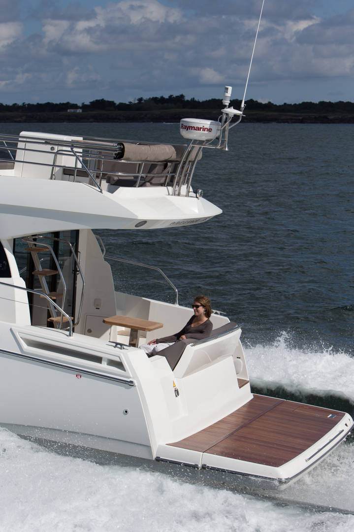 PRESTIGE 420 Exterior 22