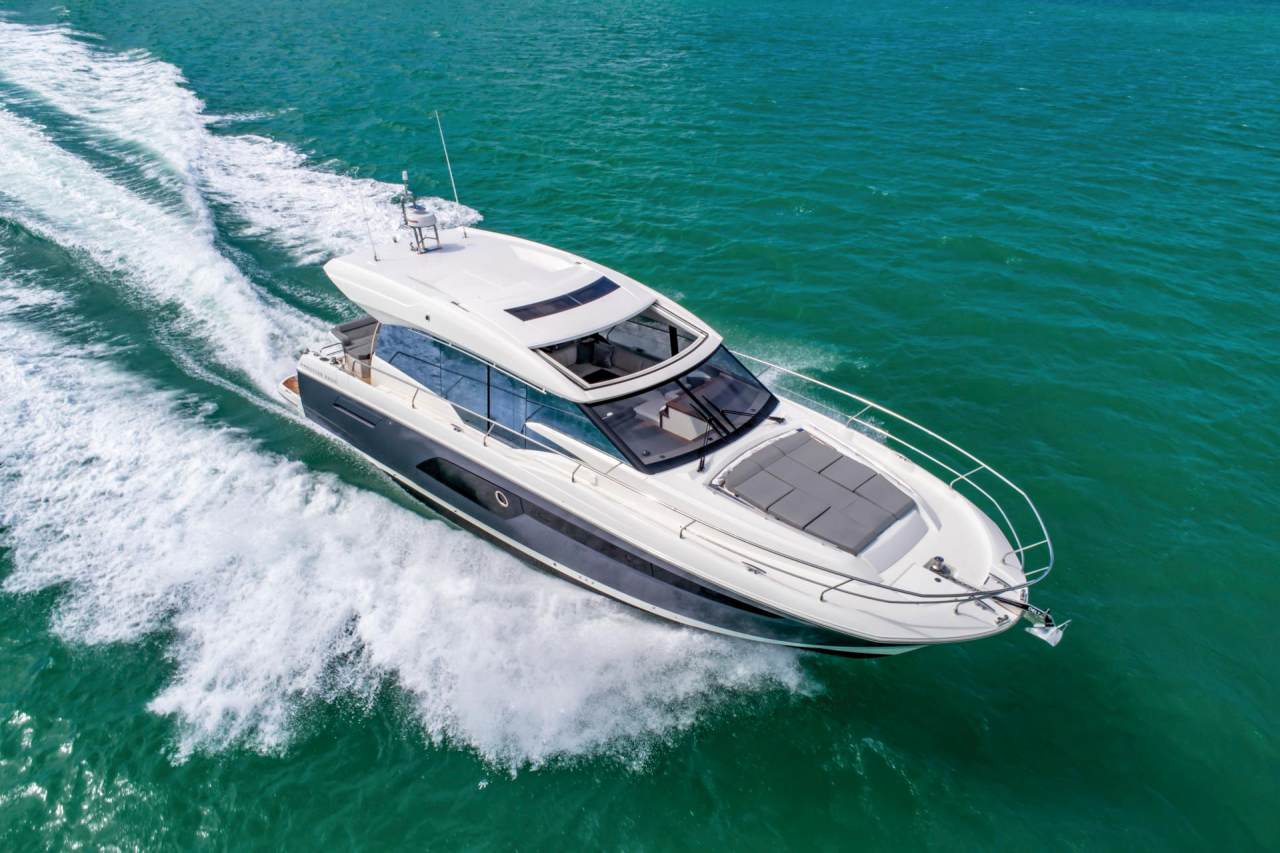 PRESTIGE 520S Exterior 3