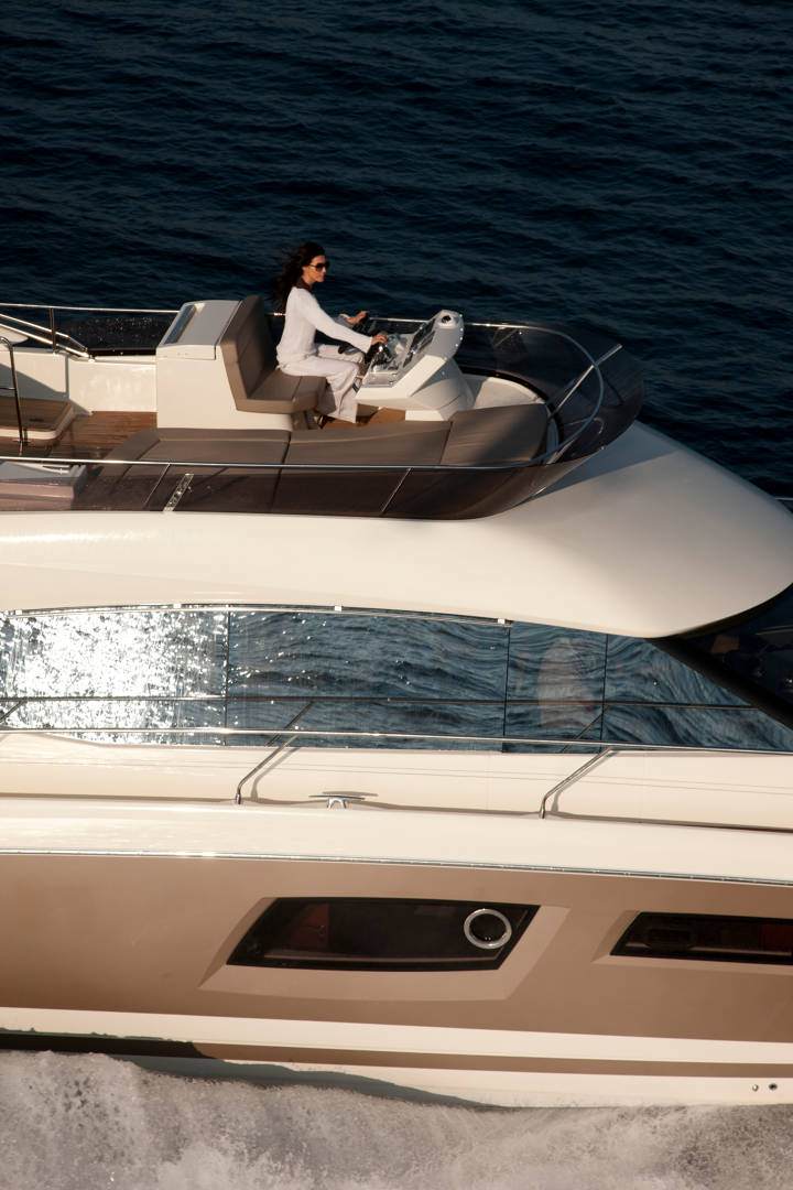 PRESTIGE 500 Exterior 30