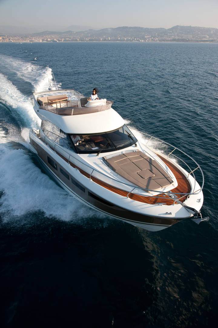 PRESTIGE 500 Exterior 6