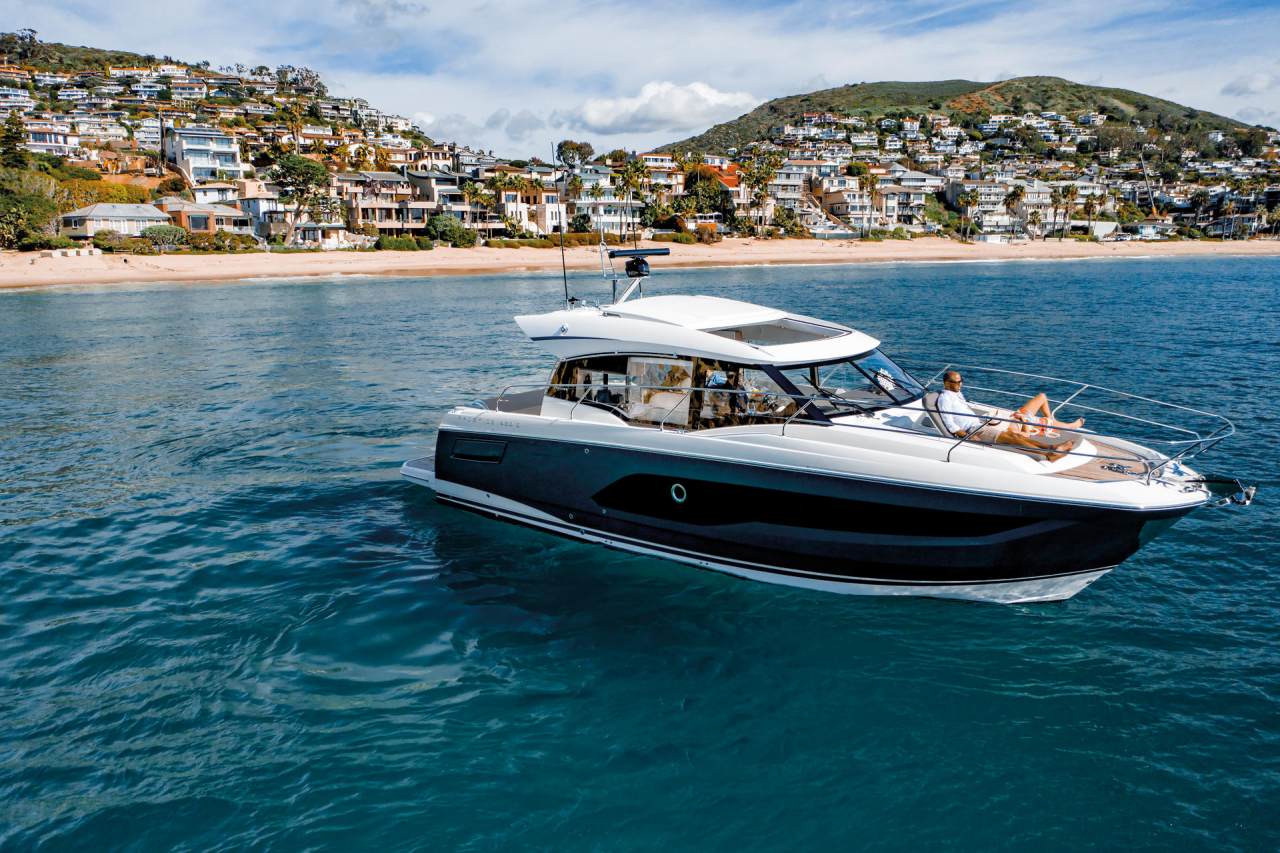 PRESTIGE 420S Exterior 4