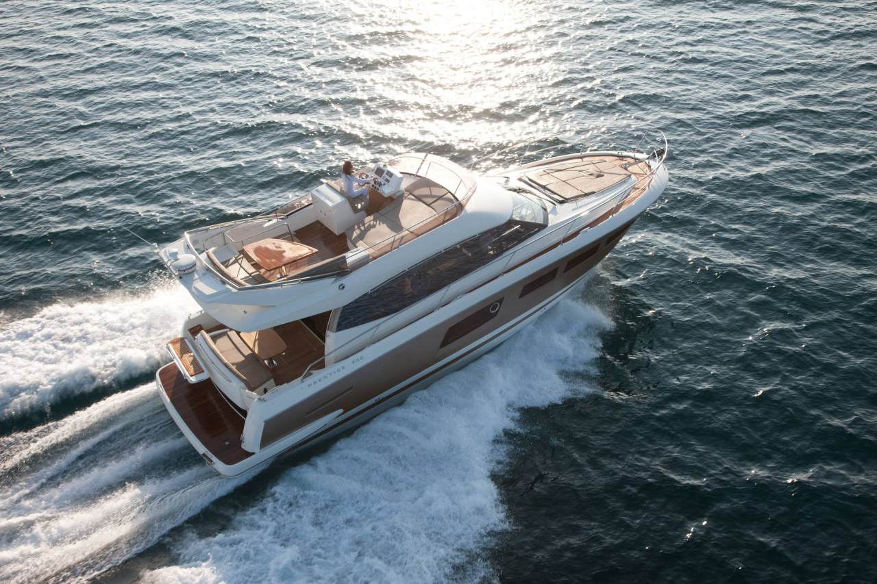 PRESTIGE 500 Exterior 24