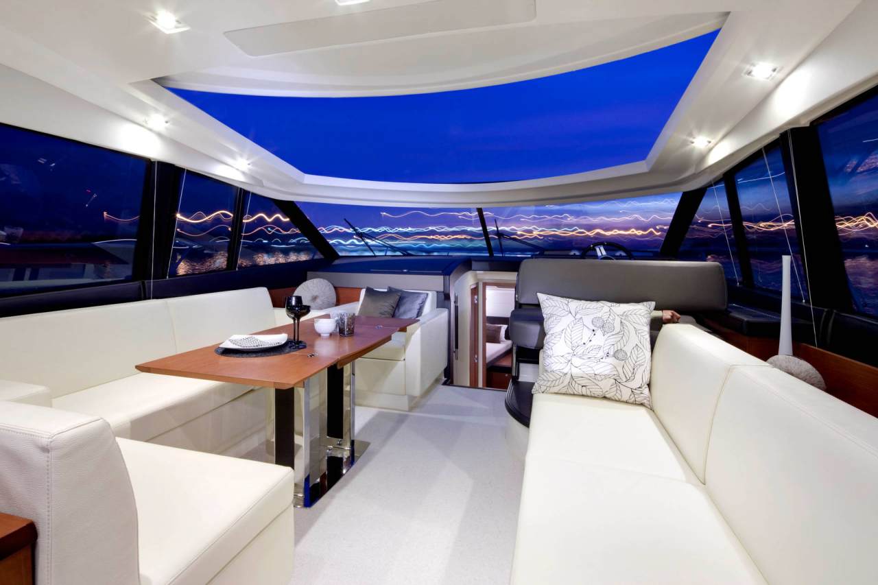 PRESTIGE 500S Interior 14